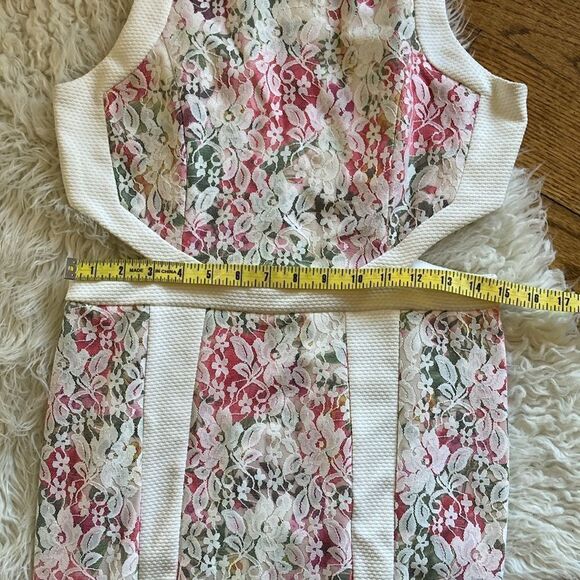 Miss Selfridge Floral Lace Cutout Dress Size 10 - Picture 10 of 11